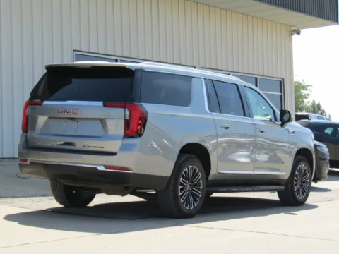 Another view of 2025 GMC Yukon XL Elevation for sale in Bethany, MO at Pettijohn Auto Center