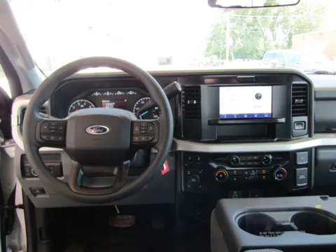 More photos of 2026 Ford F-350SD XLT at Pettijohn Auto Center, MO