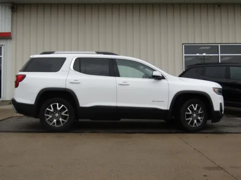 Photos of 2022 GMC Acadia SLE for sale in Bethany, MO at Pettijohn Auto Center