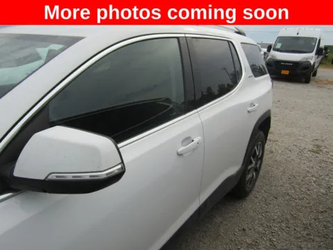Photos of 2022 GMC Acadia SLE for sale in Bethany, MO at Pettijohn Auto Center