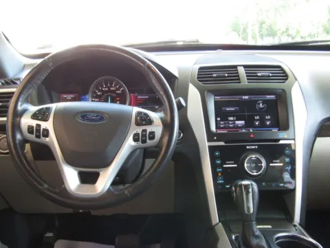 More photos of 2014 Ford Explorer Limited at Pettijohn Auto Center, MO