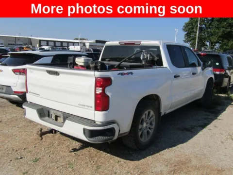 More photos of 2022 Chevrolet Silverado 1500 Custom at Pettijohn Auto Center, MO