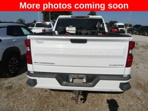 More photos of 2022 Chevrolet Silverado 1500 Custom at Pettijohn Auto Center, MO