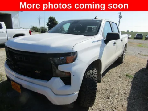 White 2022 Chevrolet Silverado 1500 Custom for sale in Bethany, MO