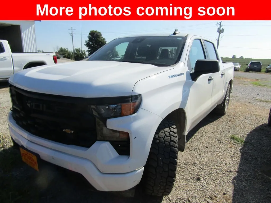 White 2022 Chevrolet Silverado 1500 Custom for sale in Bethany, MO