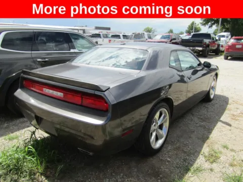 More photos of 2014 Dodge Challenger R/T at Pettijohn Auto Center, MO