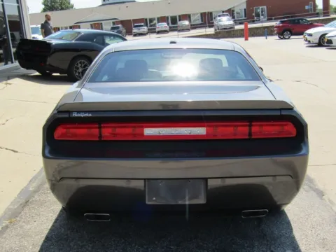 More photos of 2014 Dodge Challenger R/T at Pettijohn Auto Center, MO