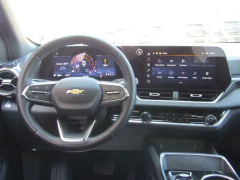 More photos of 2026 Chevrolet Equinox LT at Pettijohn Auto Center, MO