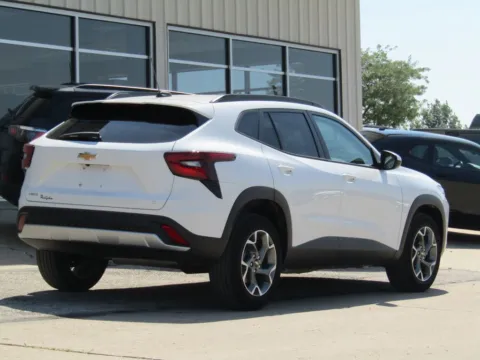 Another view of 2025 Chevrolet Trax LT for sale in Bethany, MO at Pettijohn Auto Center
