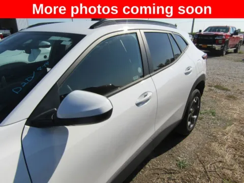 Photos of 2025 Chevrolet Trax LT for sale in Bethany, MO at Pettijohn Auto Center