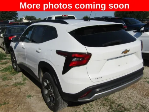 Another view of 2025 Chevrolet Trax LT for sale in Bethany, MO at Pettijohn Auto Center
