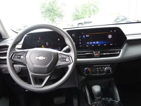 More photos of 2025 Chevrolet TrailBlazer LT at Pettijohn Auto Center, MO