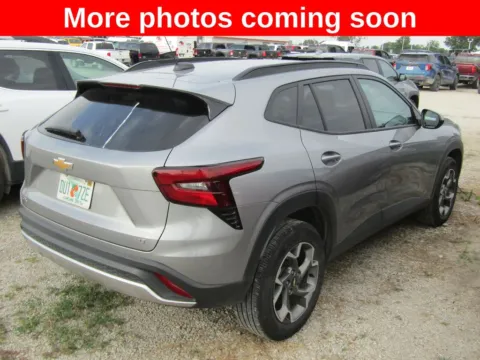 More photos of 2025 Chevrolet Trax LT at Pettijohn Auto Center, MO