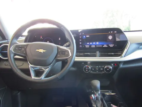 More photos of 2025 Chevrolet Trax LT at Pettijohn Auto Center, MO