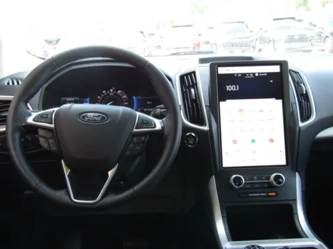 More photos of 2024 Ford Edge SEL at Pettijohn Auto Center, MO