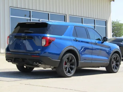 Another view of 2022 Ford Explorer ST for sale in Bethany, MO at Pettijohn Auto Center