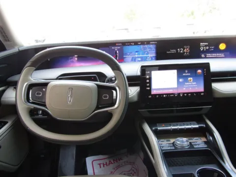 More photos of 2024 Lincoln Nautilus Reserve at Pettijohn Auto Center, MO