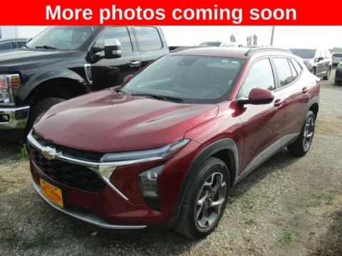 Red 2025 Chevrolet Trax LT for sale in Bethany, MO