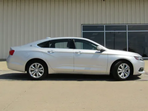 Photos of 2019 Chevrolet Impala LT for sale in Bethany, MO at Pettijohn Auto Center