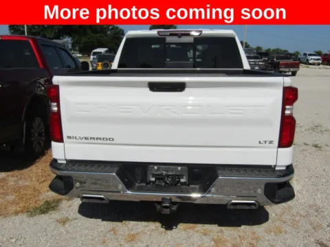 More photos of 2019 Chevrolet Silverado 1500 LTZ at Pettijohn Auto Center, MO