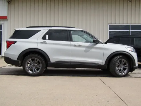 Photos of 2027 Ford Explorer Active for sale in Bethany, MO at Pettijohn Auto Center