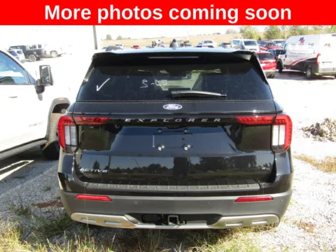 More photos of 2027 Ford Explorer Active at Pettijohn Auto Center, MO