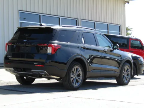 Another view of 2027 Ford Explorer Active for sale in Bethany, MO at Pettijohn Auto Center