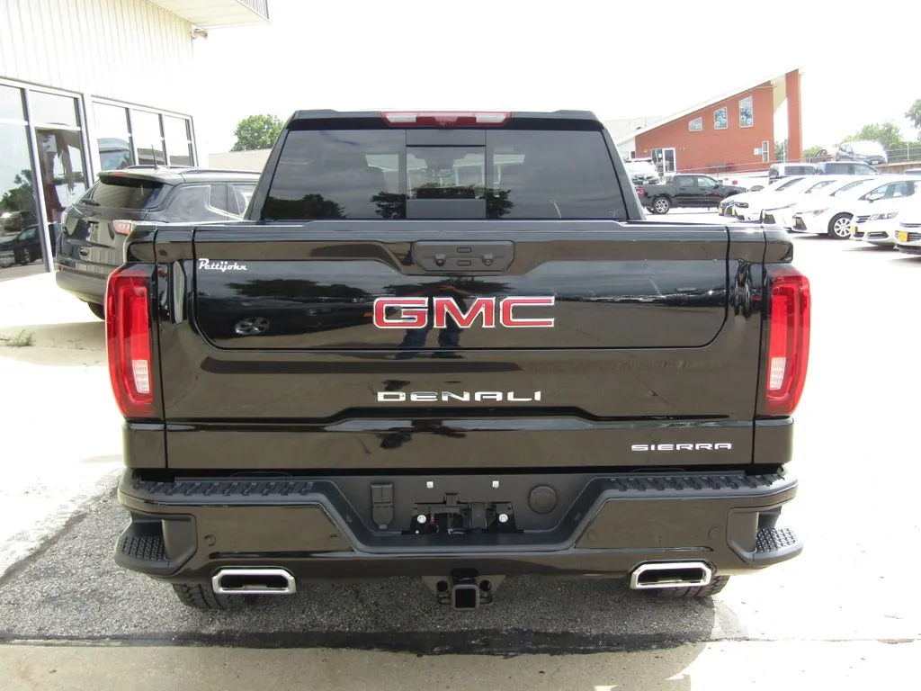 2026 GMC Sierra 1500 Denali - Photo 4