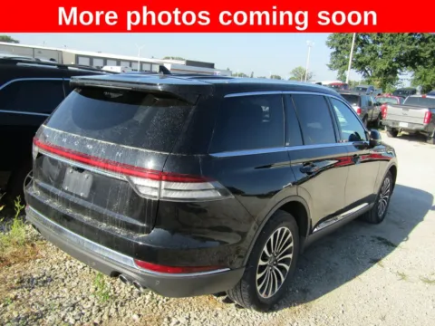 More photos of 2023 Lincoln Aviator Reserve at Pettijohn Auto Center, MO