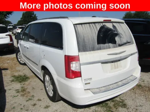 Another view of 2016 Chrysler Town & Country Touring for sale in Bethany, MO at Pettijohn Auto Center