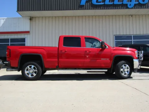 Photos of 2016 GMC Sierra 3500 HD SLE for sale in Bethany, MO at Pettijohn Auto Center