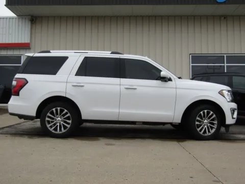 Photos of 2018 Ford Expedition Limited for sale in Bethany, MO at Pettijohn Auto Center