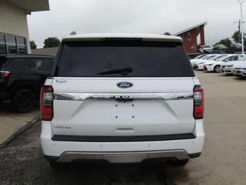 More photos of 2018 Ford Expedition Limited at Pettijohn Auto Center, MO