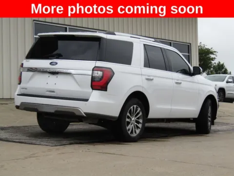 Another view of 2018 Ford Expedition Limited for sale in Bethany, MO at Pettijohn Auto Center