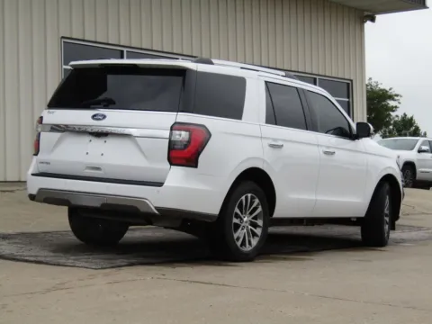 Another view of 2018 Ford Expedition Limited for sale in Bethany, MO at Pettijohn Auto Center