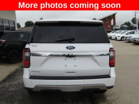 More photos of 2018 Ford Expedition Limited at Pettijohn Auto Center, MO