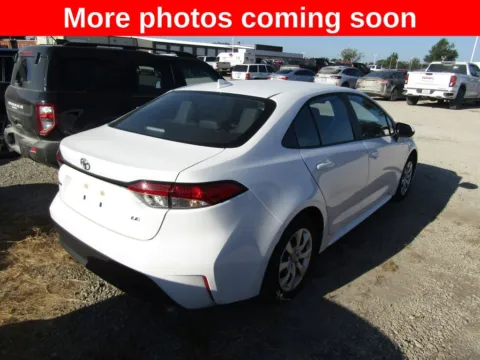 More photos of 2025 Toyota Corolla LE at Pettijohn Auto Center, MO