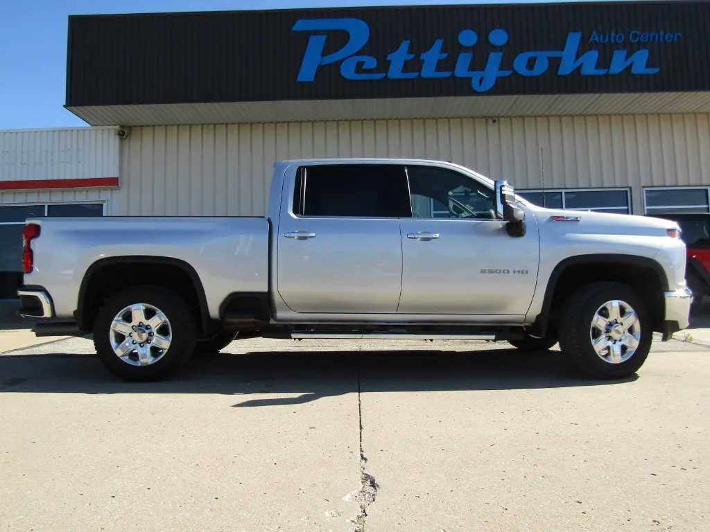 Used 2023 Chevrolet Silverado 2500HD LTZ with VIN 1GC1YPEY9PF155660 for sale in Kansas City