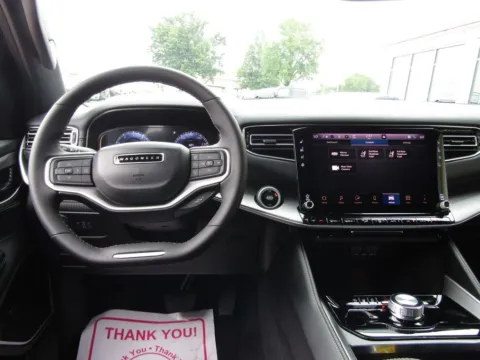 More photos of 2025 Jeep Wagoneer Series II at Pettijohn Auto Center, MO