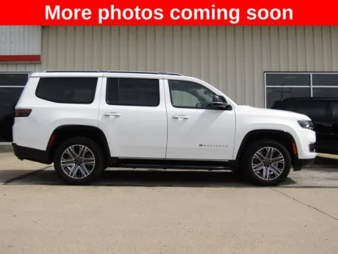 Photos of 2025 Jeep Wagoneer Series II for sale in Bethany, MO at Pettijohn Auto Center