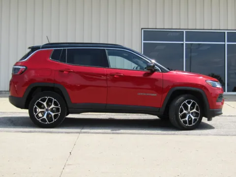 Photos of 2025 Jeep Compass Limited for sale in Bethany, MO at Pettijohn Auto Center