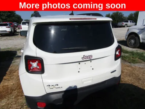 More photos of 2018 Jeep Renegade Latitude at Pettijohn Auto Center, MO