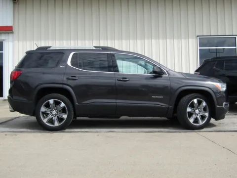 Photos of 2018 GMC Acadia SLT-2 for sale in Bethany, MO at Pettijohn Auto Center