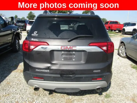 More photos of 2018 GMC Acadia SLT-2 at Pettijohn Auto Center, MO