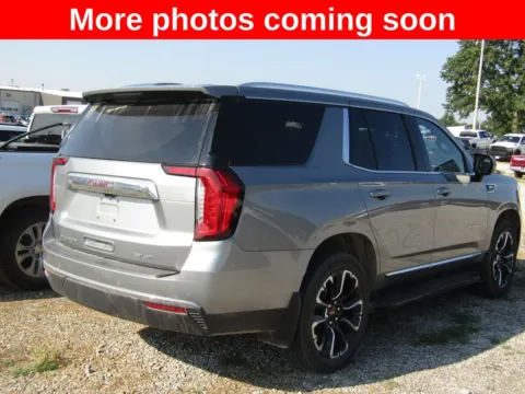 More photos of 2023 GMC Yukon SLT at Pettijohn Auto Center, MO