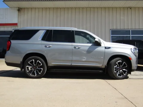 Photos of 2023 GMC Yukon SLT for sale in Bethany, MO at Pettijohn Auto Center