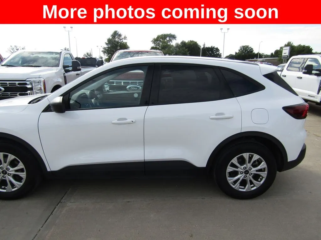 Used 2025 Ford Escape Active with VIN 1FMCU0GN3SUA64270 for sale in Kansas City
