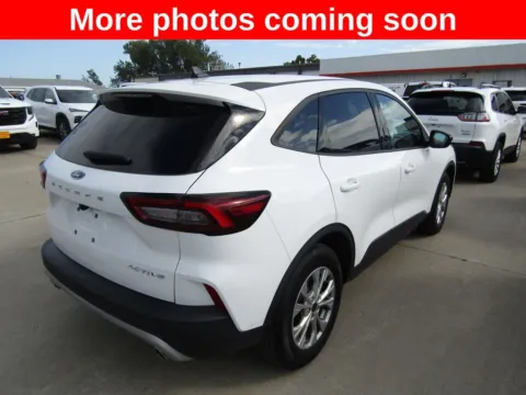 More photos of 2025 Ford Escape Active at Pettijohn Auto Center, MO