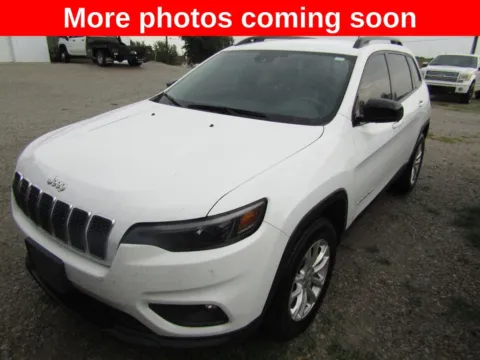 White 2022 Jeep Cherokee Latitude Lux for sale in Bethany, MO
