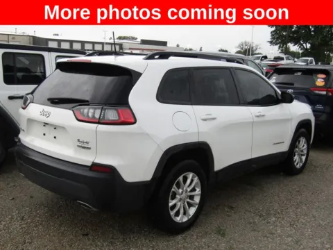 More photos of 2022 Jeep Cherokee Latitude Lux at Pettijohn Auto Center, MO